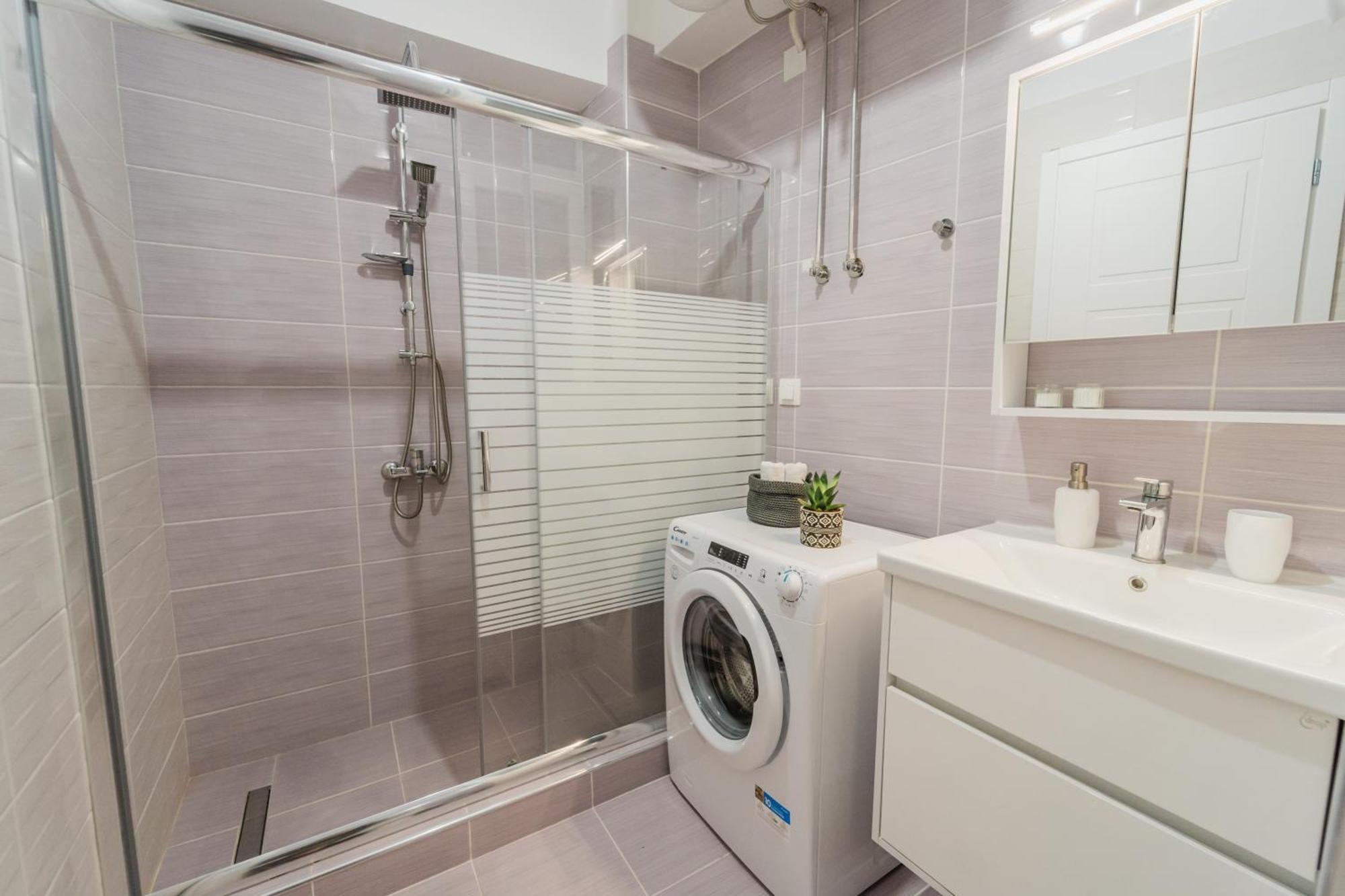 The Little Pigeon - Pink Apartment Ioannina Exterior foto